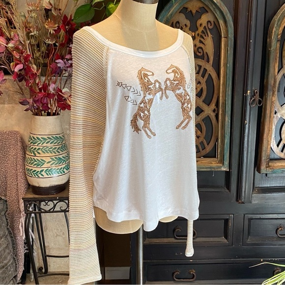 Free People Ragtime Raglan Embroidered Horse Dolman Sleeve top - Picture 4 of 14